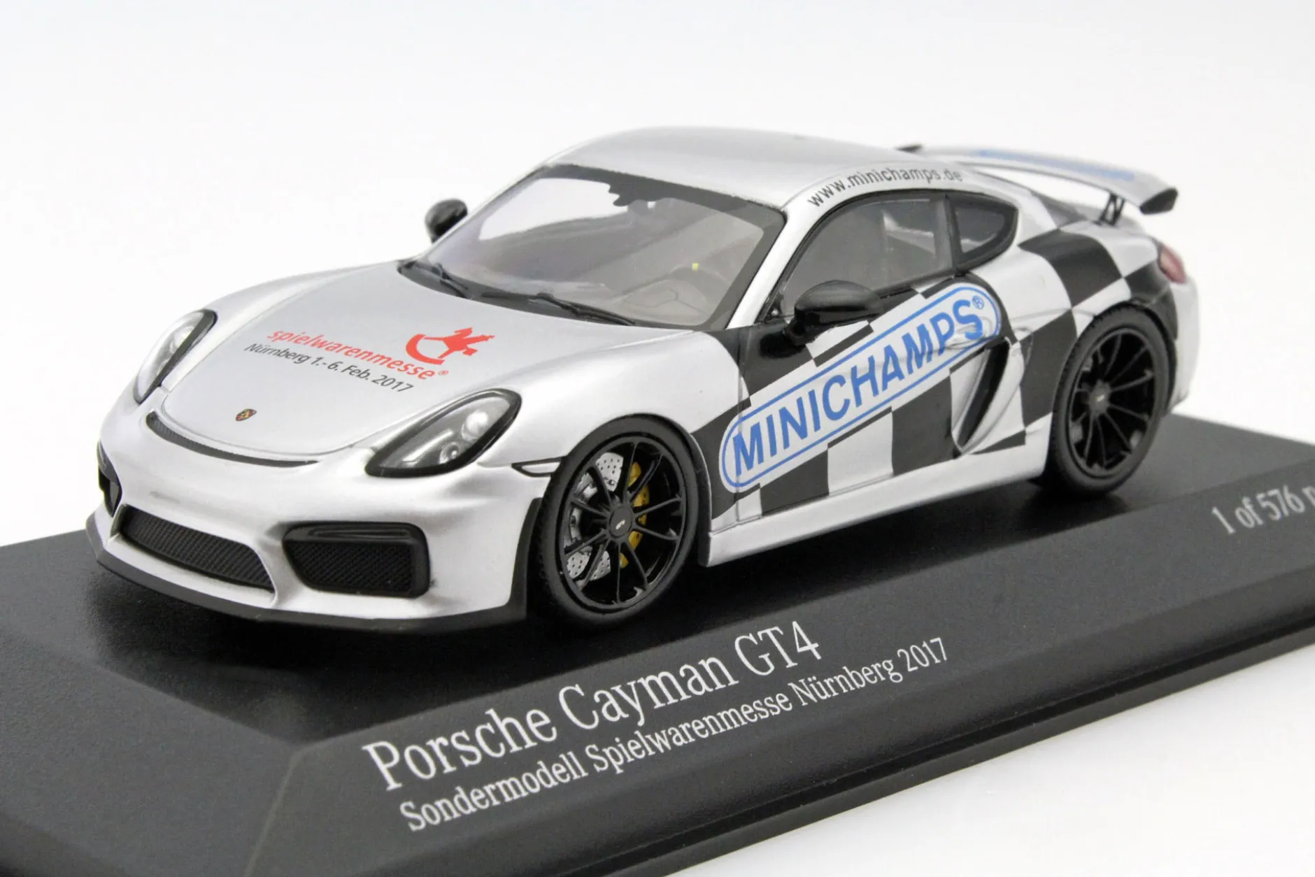 Porsche Cayman GT4 Sondermodell Spielwarenmesse Nürnberg 2017 1:43 Minichamps