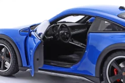 Porsche 911 (992) Dakar Baujahr 2022 blau 1:18 Minichamps