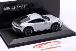 Porsche 911 Dakar Baujahr 2022 Eisgraumetallic 1:43 Minichamps