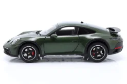 Porsche 911 (992) Dakar Baujahr 2023 oakgrün metallic 1:18 Norev