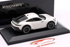 Porsche 911 (992) Dakar Baujahr 2022 weiß 1:43 Minichamps