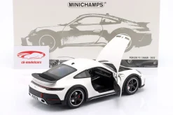 Porsche 911 (992) Dakar Baujahr 2022 weiß 1:18 Minichamps