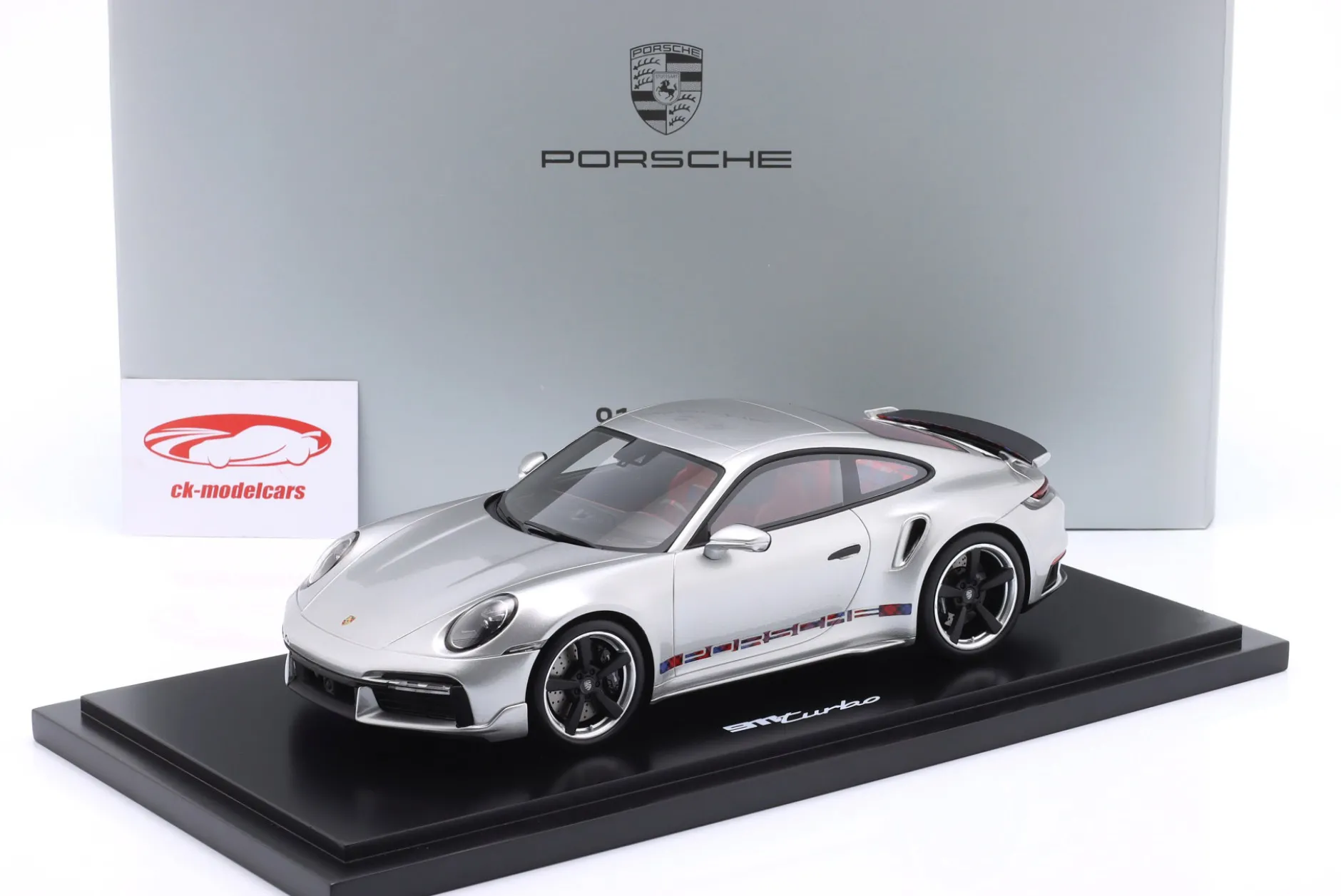 Porsche 911 (992) First Turbo Sonderwunsch 1:18 Spark / Limitierung #008