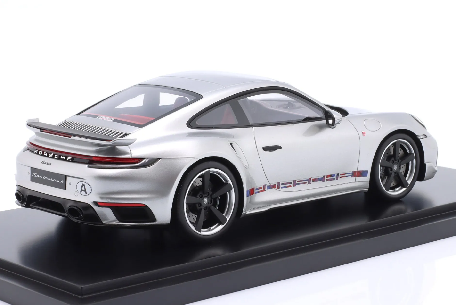 Porsche 911 (992) First Turbo Sonderwunsch 1:18 Spark / Limitierung #008