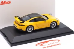 Porsche 911 (992) GT3 Baujahr 2021 gelb 1:43 Schuco