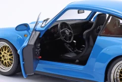 Porsche 911 (993) GT2 Baujahr 1996 hellblau / BBS Felgen 1:12 KK-Scale