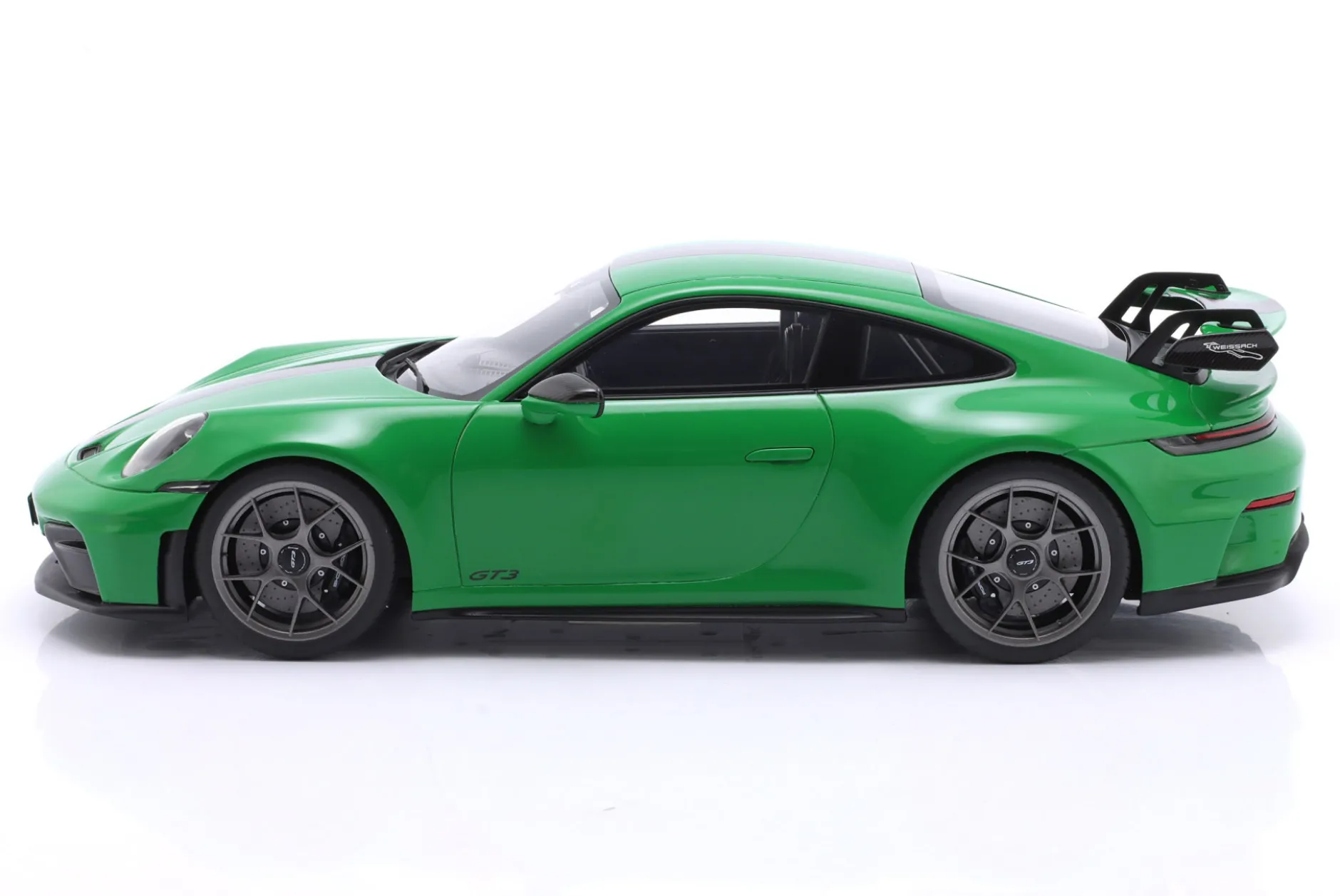 Porsche 911 (992.2) GT3 Baujahr 2025 pythongrün 1:18 GT-Spirit