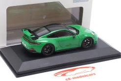 Porsche 911 (992) GT3 Baujahr 2022 python grün 1:43 Solido