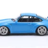 Porsche 911 (993) GT2 Baujahr 1996 Riviera blau / Speedline Felgen 1:18 KK-Scale