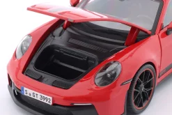 Porsche 911 (992) GT3 Baujahr 2022 rot 1:18 Maisto