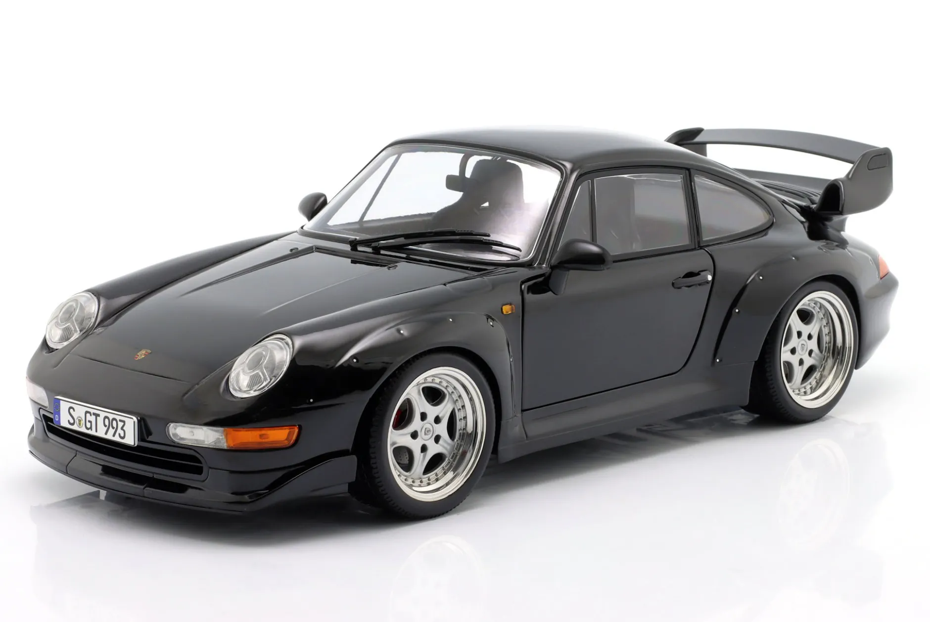 Porsche 911 (993) GT2 Baujahr 1996 schwarz / Speedline Felgen 1:12 KK-Scale