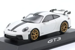 Porsche 911 GT3 (992.2) Baujahr 2025 weiß / goldene Felgen 1:43 Minichamps
