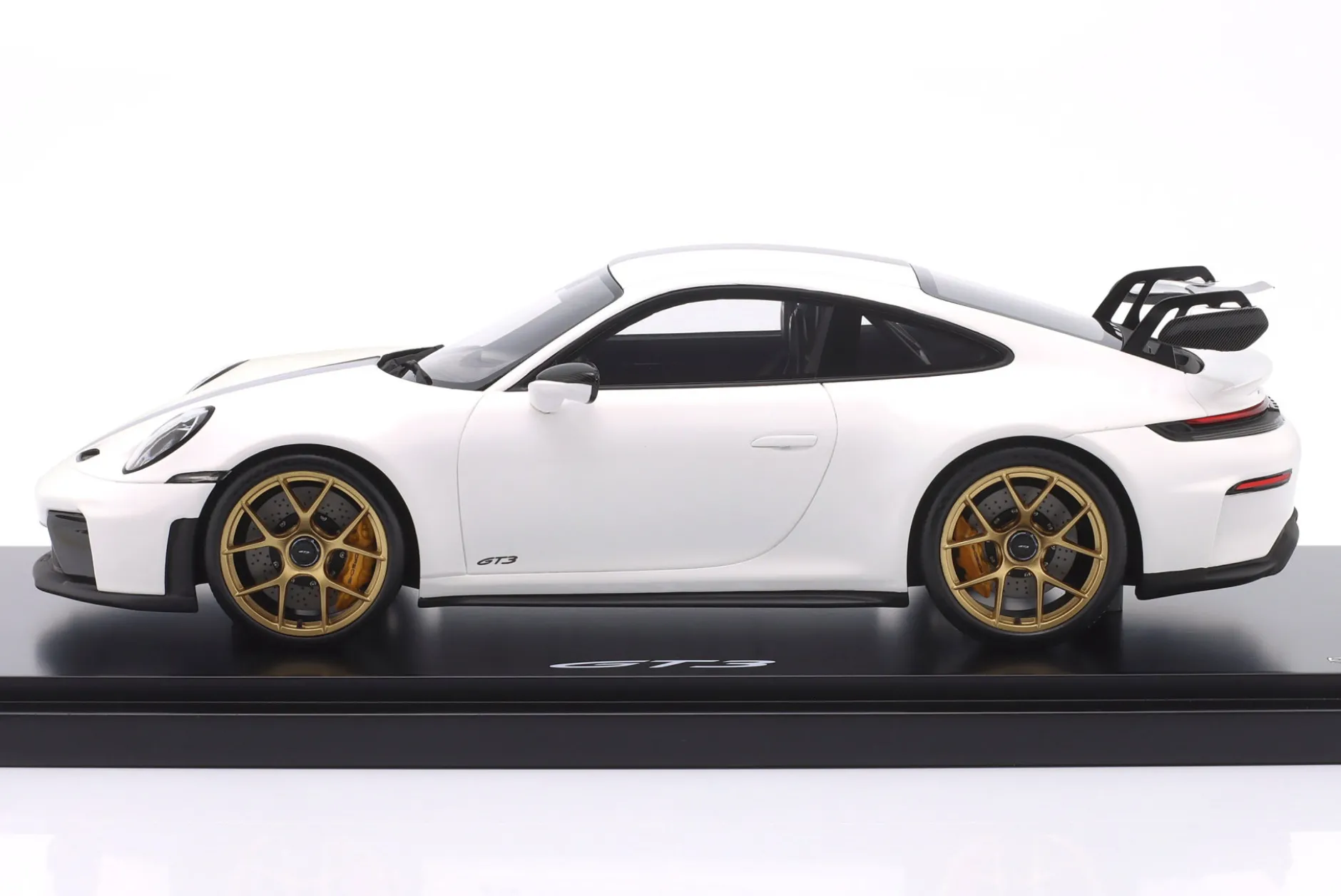 Porsche 911 (992.2) GT3 Baujahr 2024 weiß 1:18 Spark