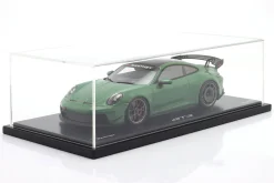 Porsche 911 GT3 (992) Manthey Kit 2024 auratiumgrün 1:18 Spark