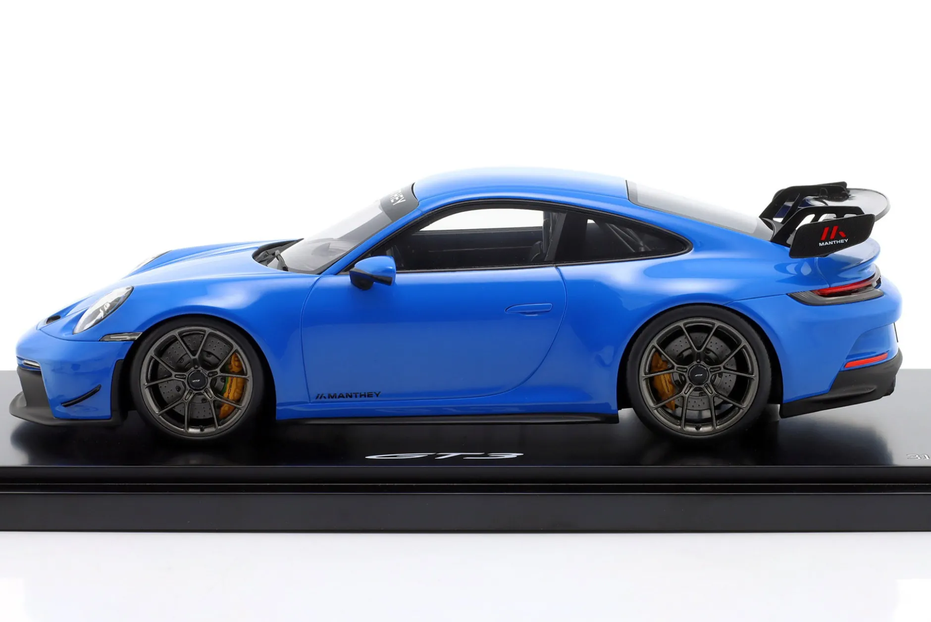 Porsche 911 (992) GT3 Manthey Kit 2024 sharkblue 1:18 Spark