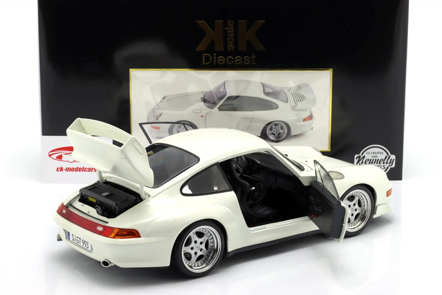 Porsche 911 (993) GT2 mit Speedline Felgen Baujahr 1996 weiß 1:12 KK-Scale