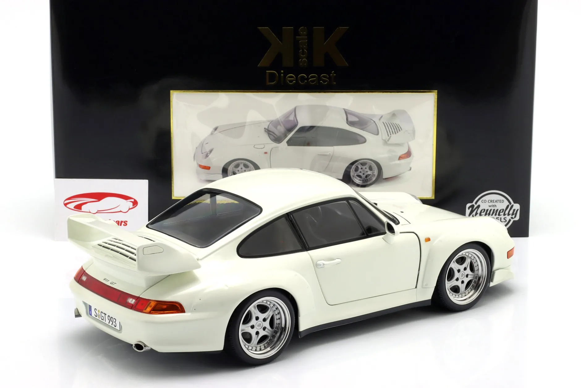 Porsche 911 (993) GT2 mit Speedline Felgen Baujahr 1996 weiß 1:12 KK-Scale