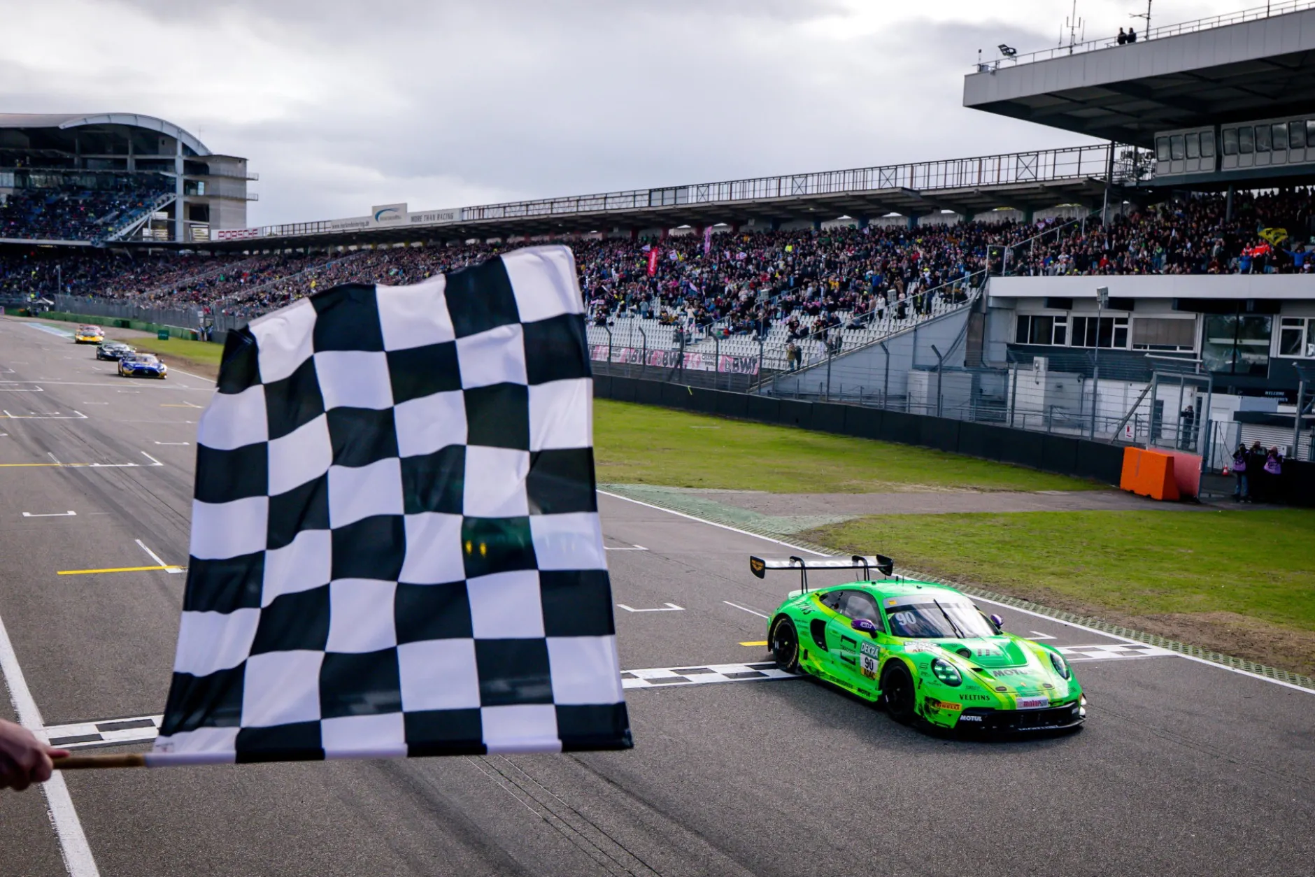 Porsche 911 GT3 R #90 DTM Champion 2025 Ayhancan Güven Manthey Greeno 1:43 Ixo