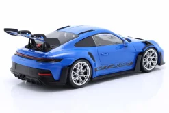 Porsche 911 (992) GT3 RS Baujahr 2023 blau / silberne Felgen 1:18 Minichamps
