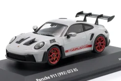 Porsche 911 (992) GT3 RS Baujahr 2023 eisgraumetallic / pyrorot 1:43 Solido