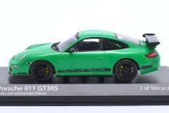 Porsche 911 (997.1) GT3 RS Baujahr 2006 grün mit Dekor 1:43 Minichamps
