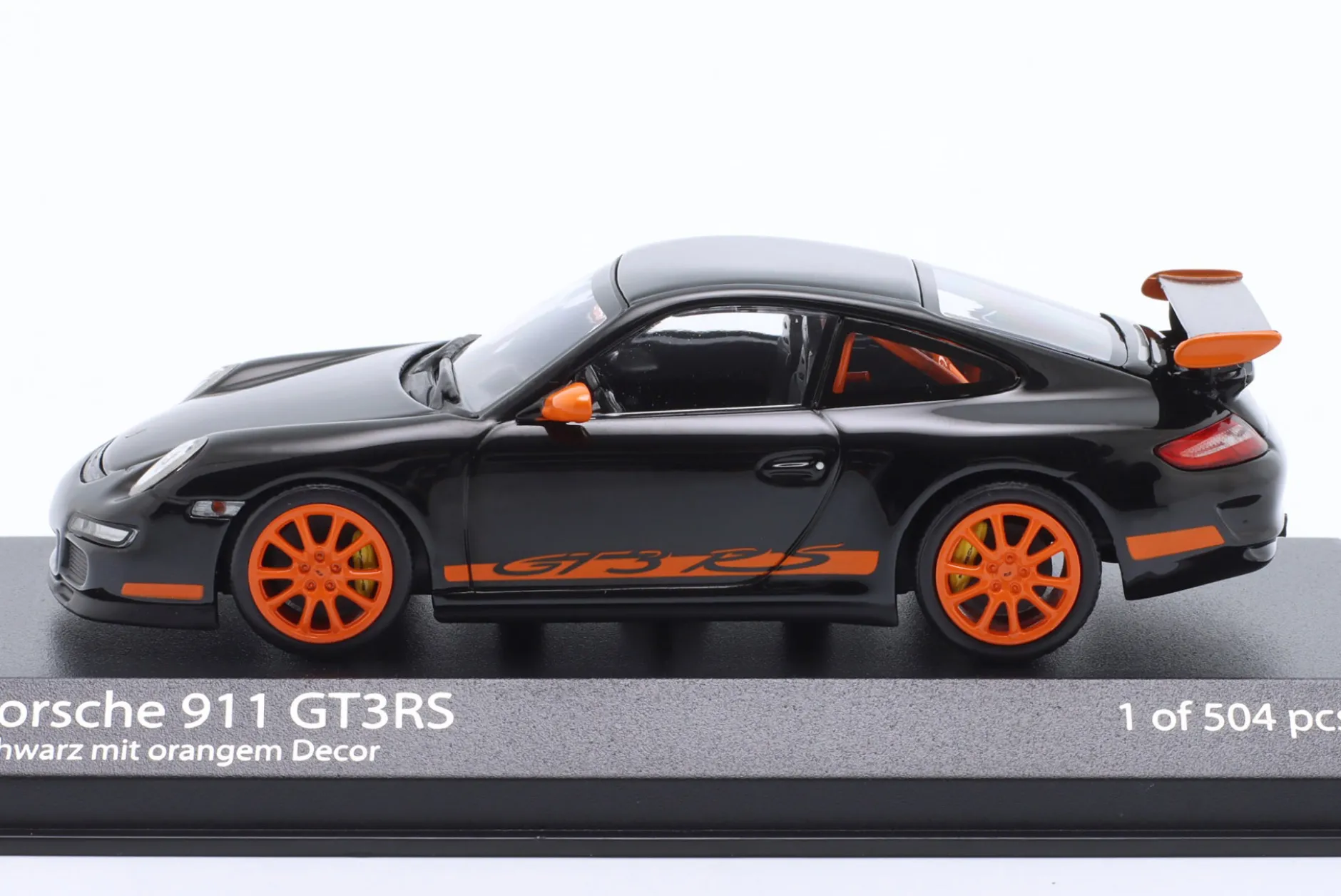 Porsche 911 (997.1) GT3 RS Baujahr 2006 schwarz / orange 1:43 Minichamps