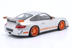 Porsche 911 (997) GT3 RS Baujahr 2007 silber / orangene Felgen 1:18 Minichamps