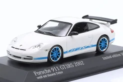 Porsche 911 (996) GT3 RS Baujahr 2002 weiß / blaue Felgen 1:43 Minichamps