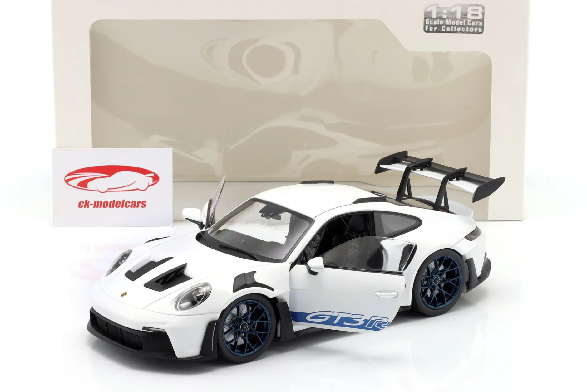Porsche 911 (992) GT3 RS Baujahr 2024 weiß 1:18 Solido