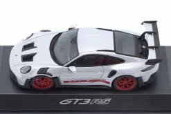 Porsche 911 (992) GT3 RS eisgrau metallic / pyro rot 1:43 Spark