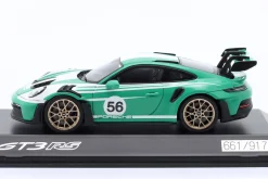 Porsche 911 (992) GT3 RS #56 grün / weiß 1:43 Spark