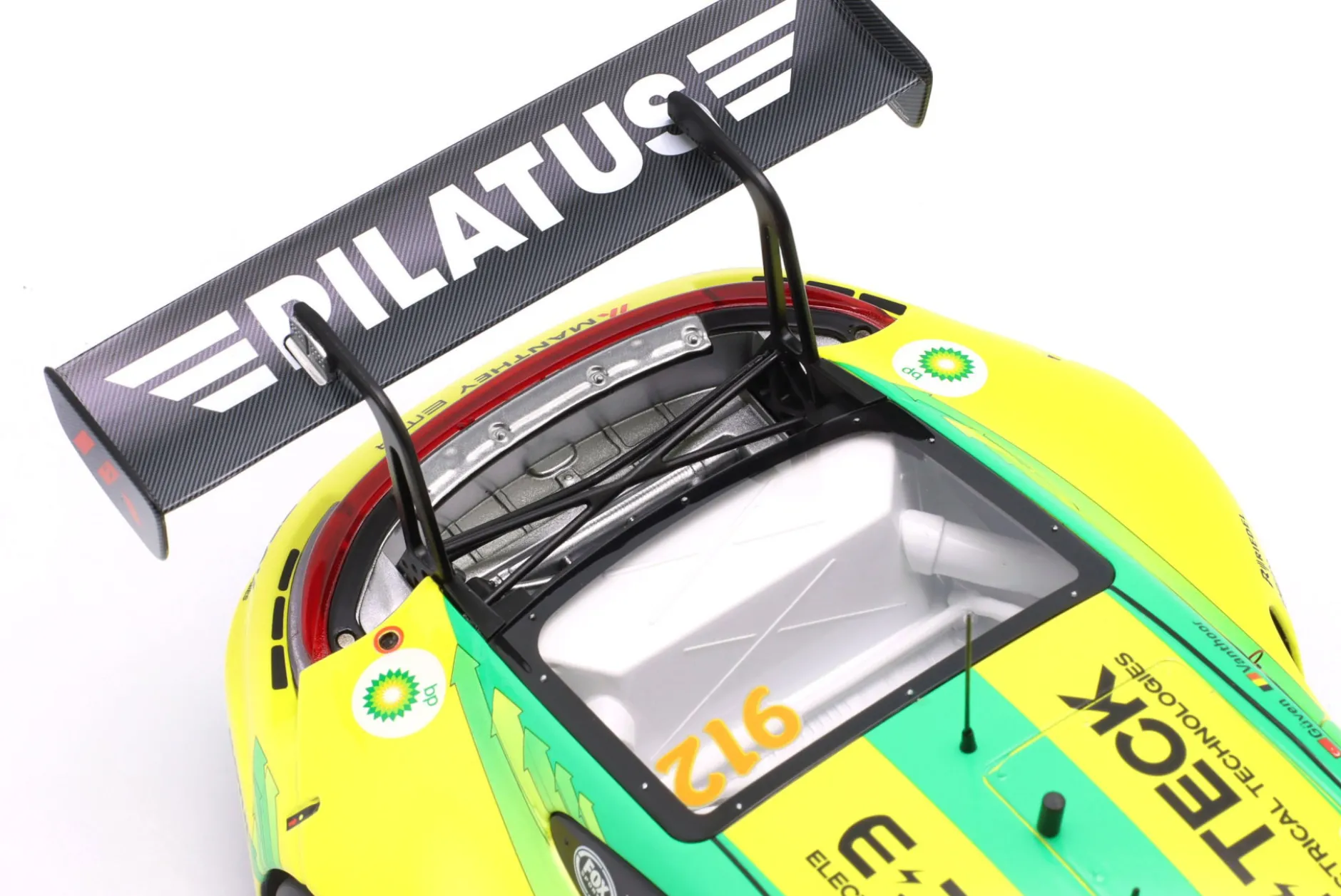 Porsche 911 GT3 R #912 Sieger 12h Bathurst 2024 Manthey Grello 1:18 Minichamps