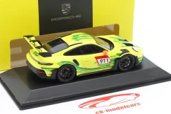 Porsche 911 (992) GT3 RS #911 Manthey Grello Lackierung 1:43 Spark