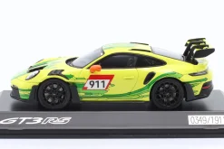 Porsche 911 (992) GT3 RS #911 Manthey Grello Lackierung 1:43 Spark
