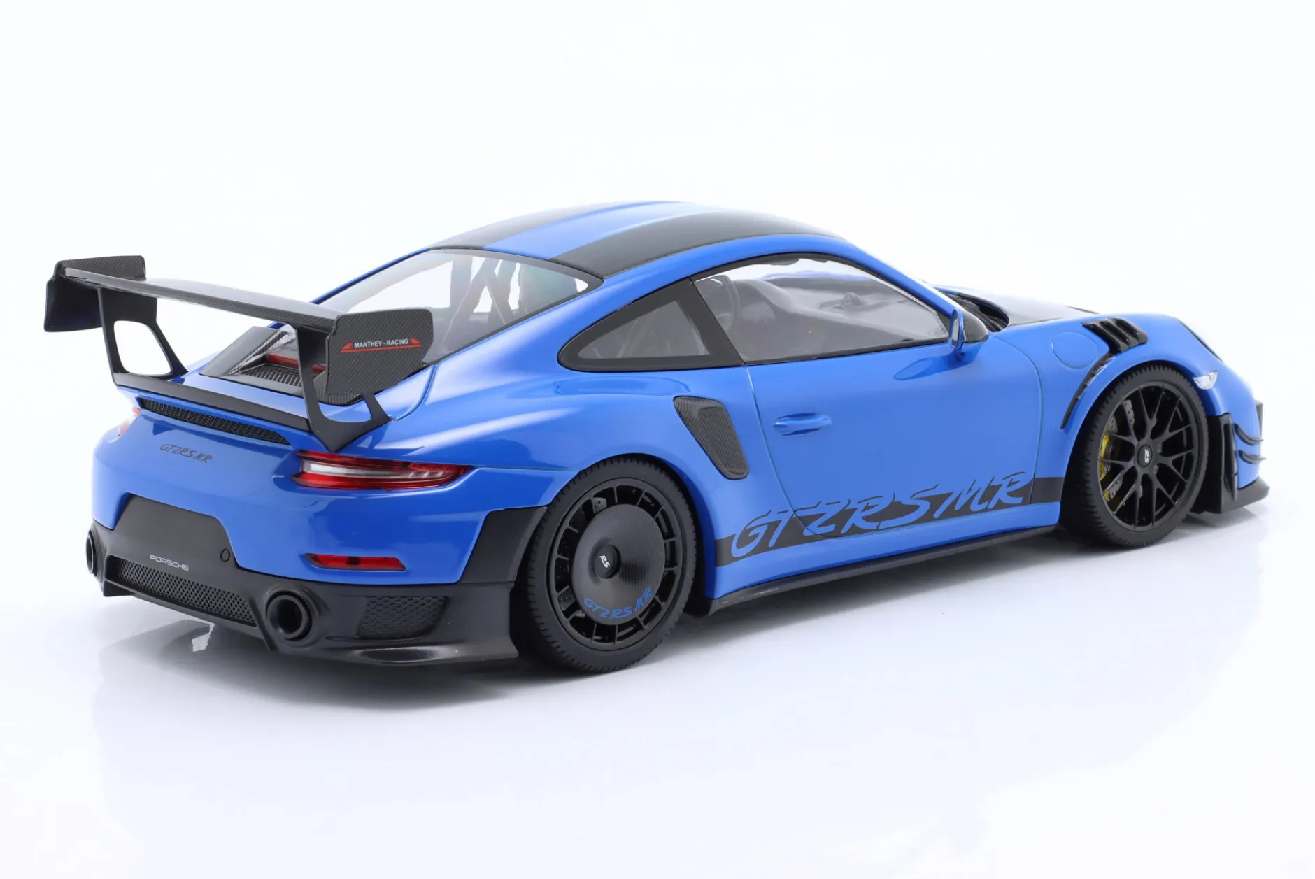 Porsche 911 (991.2) GT2 RS MR Manthey Racing blau / schwarz 1:18 Minichamps