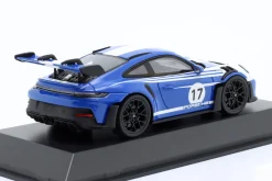 Porsche 911 (992) GT3 RS Salzburg #17 blau / weiß 1:43 Spark