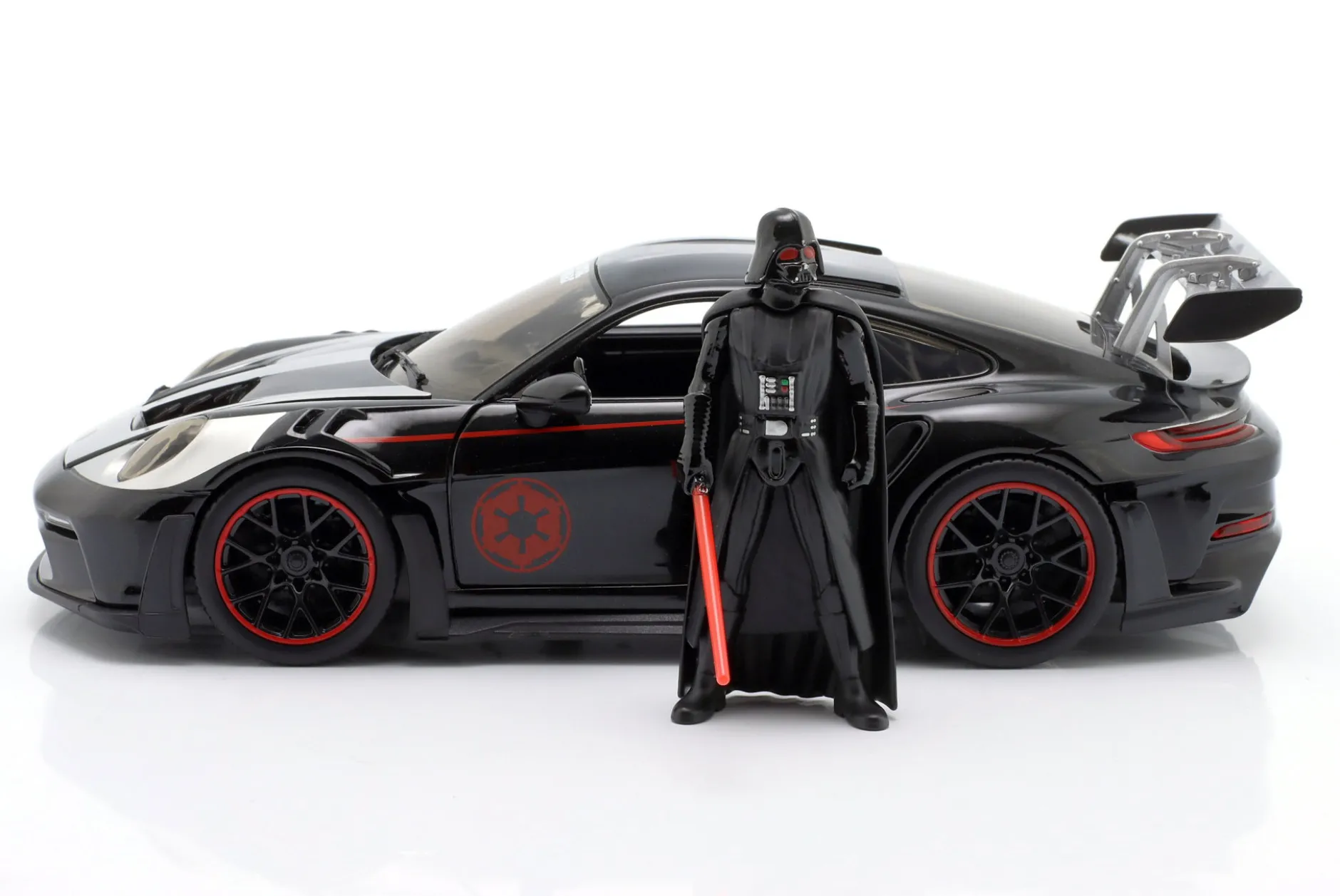 Porsche 911 (992) GT3 RS Star Wars mit Figur Darth Vader 1:24 Jada Toys