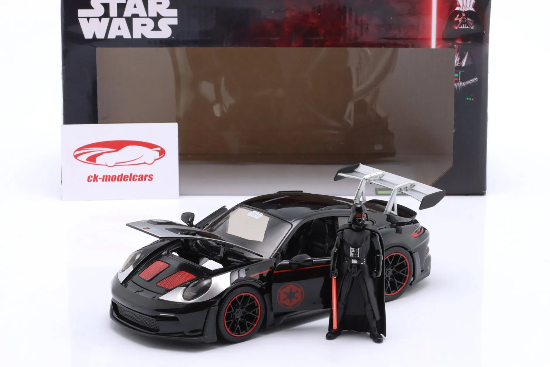 Porsche 911 (992) GT3 RS Star Wars mit Figur Darth Vader 1:24 Jada Toys