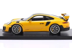 Porsche 911 (991) GT2 RS Weissach-Paket signalgelb 1:18 Spark