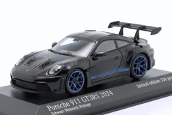 Porsche 911 (992) GT3 RS Weissach Paket 2024 schwarz / blaue Felgen 1:43 Minichamps