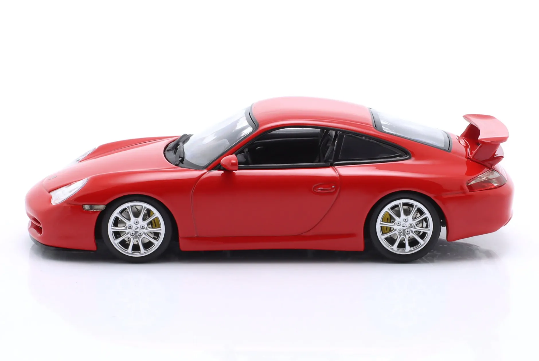 Porsche 911 (996.2) GT3 Test Nürburgring 2003 rot 1:43 Minichamps