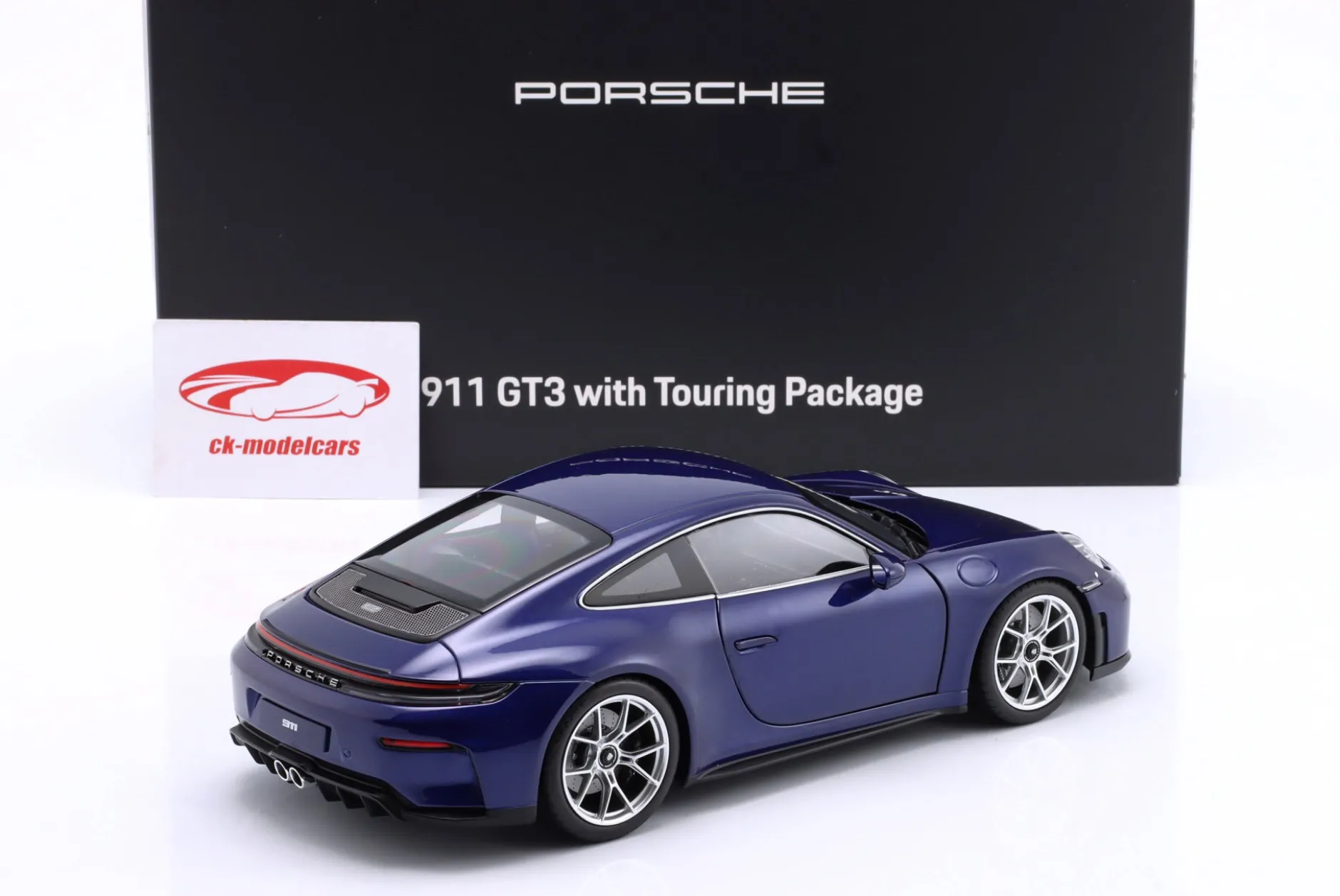 Porsche 911 GT3 Touring (992.2) Baujahr 2025 metallic enzianblau 1:18 Norev