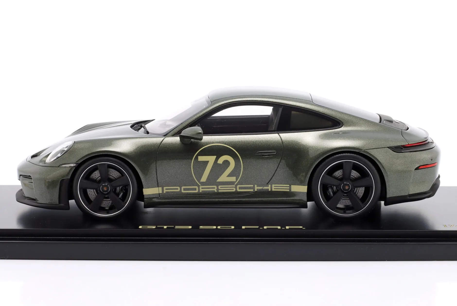 Porsche 911 (992.2) GT3 Touring 90.Geburtstag F. A. Porsche 2025 grün 1:18 Spark