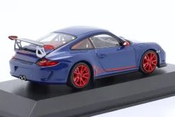 Porsche 911 (997.II) GT3 RS 3.8 Baujahr 2009 blau metallic / rot 1:43 Minichamps