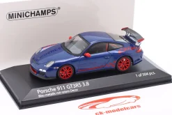 Porsche 911 (997.II) GT3 RS 3.8 Baujahr 2009 blau metallic / rot 1:43 Minichamps
