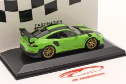 Porsche 911 (991 II) GT2 RS Weissach Package 2018 signalgrün / goldene Felgen 1:43 Minichamps