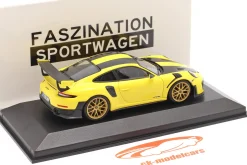 Porsche 911 (991 II) GT2 RS Weissach Package 2018 racing gelb 1:43 Minichamps