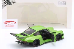 Porsche 911 KS-R Baujahr 2022 grün 1:18 Solido