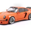 Porsche 911 KS-R Baujahr 2022 orange 1:18 Solido