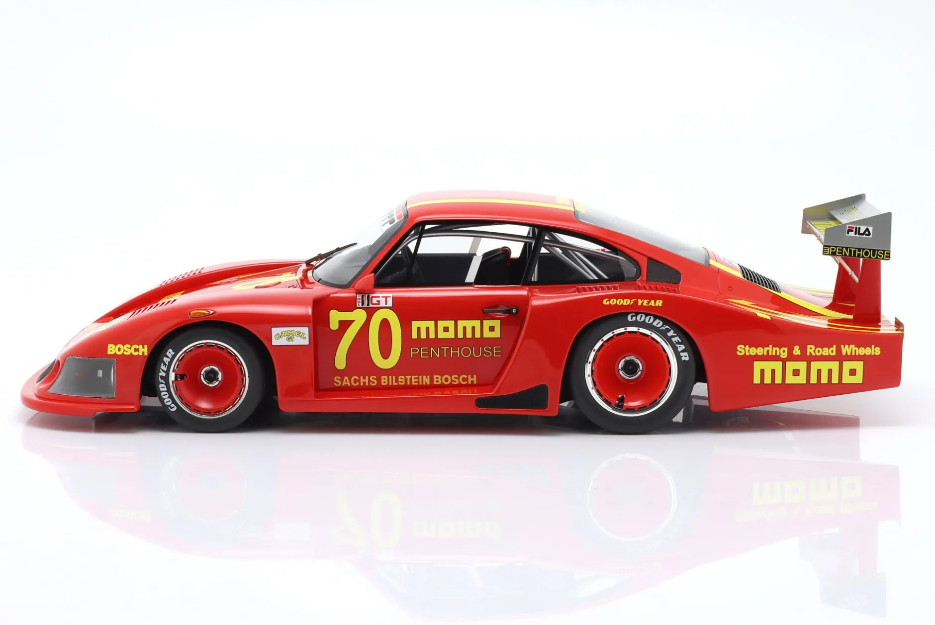 Porsche 935/78 Moby Dick #70 MOMO 2nd DRM Norisring 1981 G. Moretti 1:12 CMR
